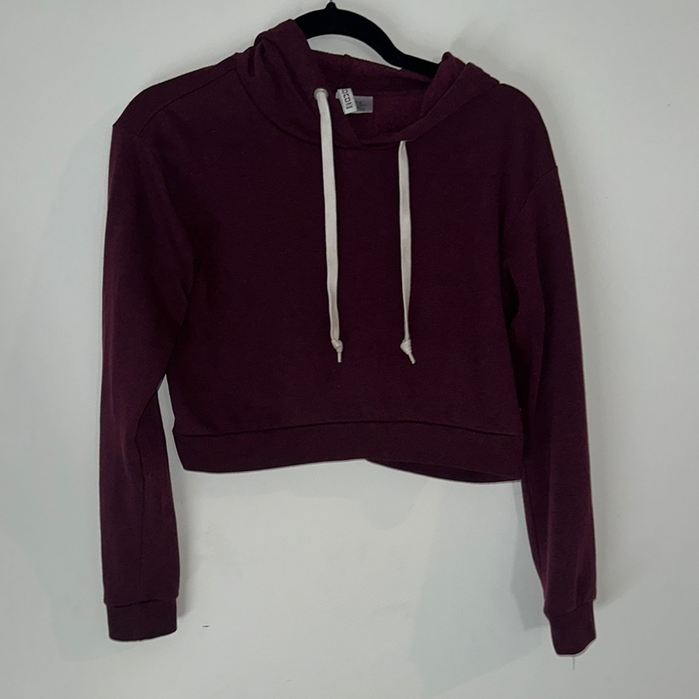 H&M Purple Cropped Long Sleeve Hoodie